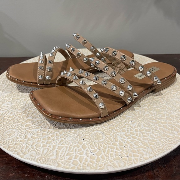 Steve Madden Sandals - Picture 1 of 1